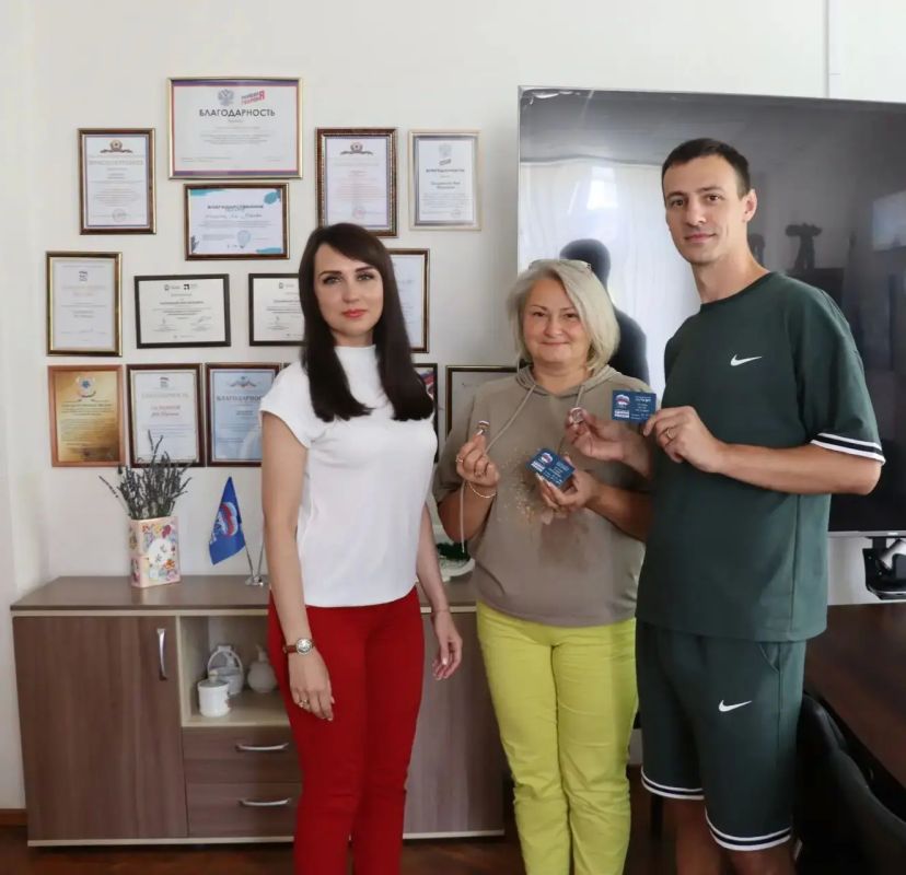 Яна Сылкина: Продолжаем работать с активом Северодонецкого местного отделения партии "Единая Россия" Яна Сылкина: Продолжаем работать с активом Северодонецкого местного отделения партии "Единая Россия"