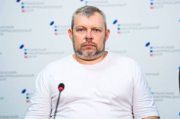 Эксперт «Не забудем! Не простим!» Сергей Белов обратил внимание на то, что по прошествии более десяти лет с начала вооруженного конфликта в Донбассе некоторая ранее собранная информация начинает теряться в информационной...