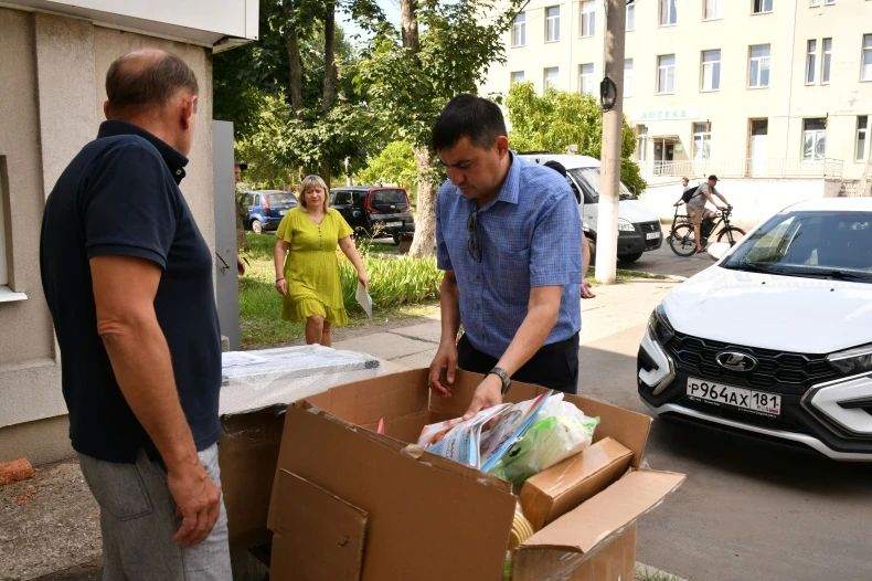В Свердловское родильное отделение при поддержке Красноярского края передана гуманитарная помощь В Свердловское родильное отделение при поддержке Красноярского края передана гуманитарная помощь