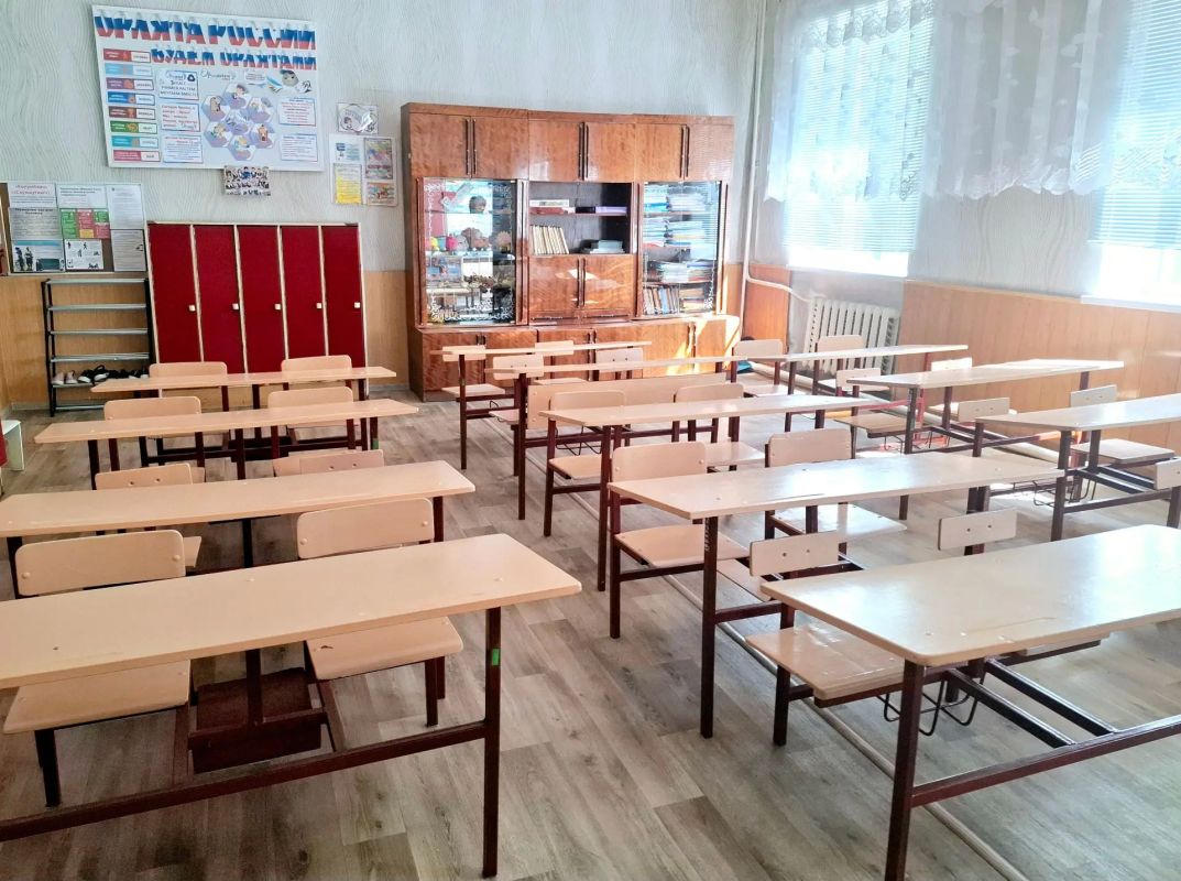 В Краснолучском городском округе завершается подготовка школ к новому учебному году В Краснолучском городском округе завершается подготовка школ к новому учебному году