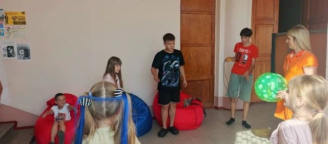 В Белореченской библиотеке прошла библио-зарядка «С физкультурой мы дружны» В Белореченской библиотеке прошла библио-зарядка «С физкультурой мы дружны»