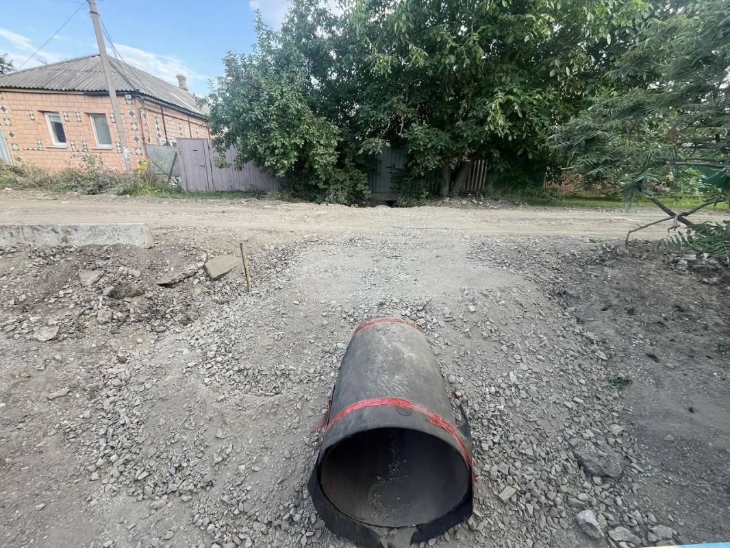 В Лутугино продолжается капитальный ремонт дорог по улицам Маяковского и Пушкина В Лутугино продолжается капитальный ремонт дорог по улицам Маяковского и Пушкина
