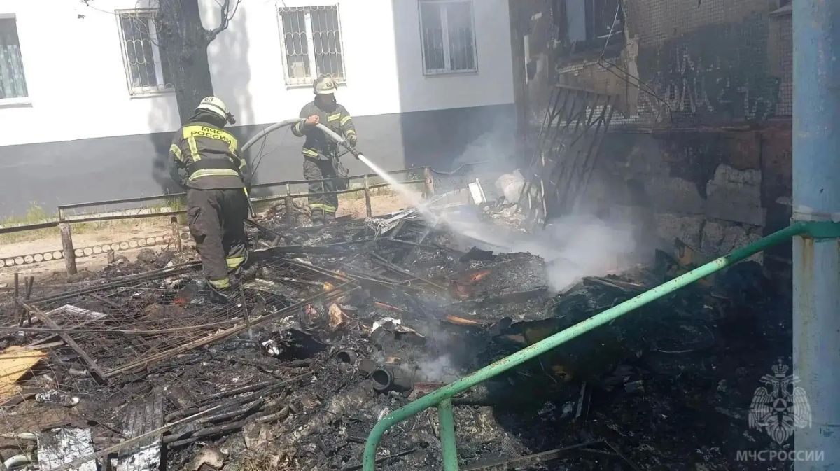 В Северодонецке спасатели не дали огню перекинуться на пятиэтажку