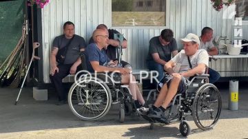 Ветераны СВО с инвалидностью из ЛНР получили возможность вернуть мобильность благодаря проекту «Свобода движения», направленному на обучение и переобучение вождению автомобилей с ручным управлением