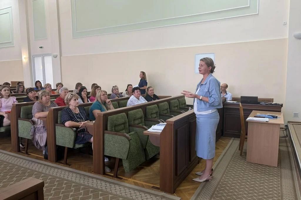 В Антраците прошло обучение председателей участковых избирательных комиссий В Антраците прошло обучение председателей участковых избирательных комиссий