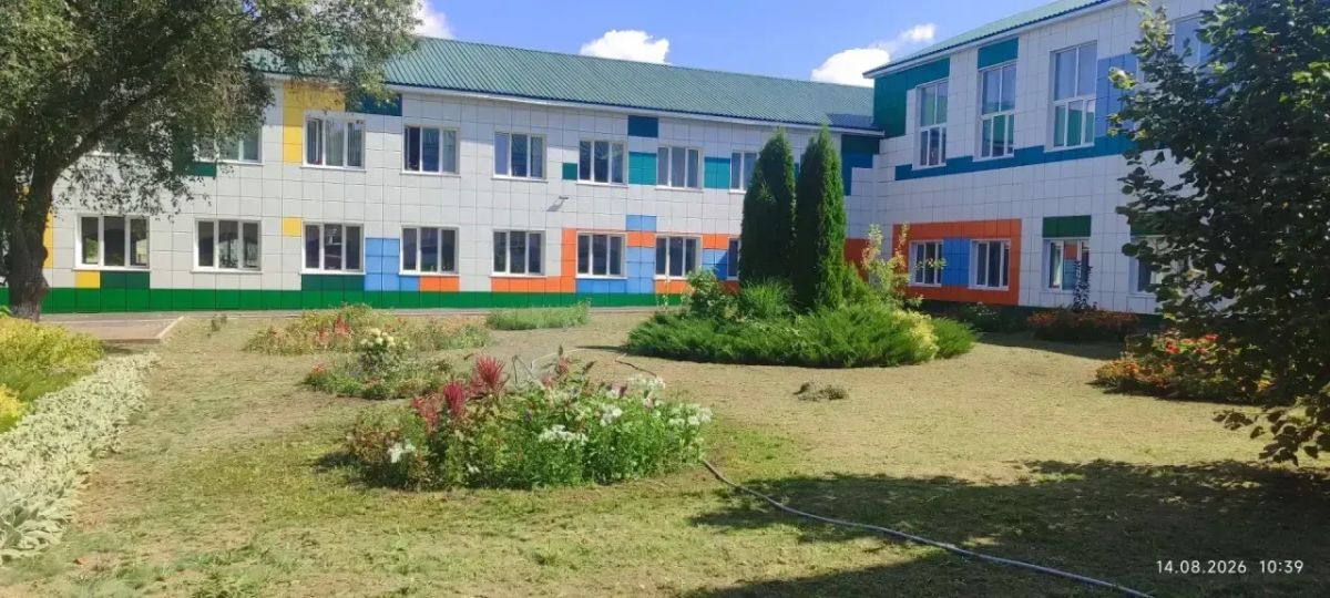 В Красном Луче проверили готовность школ и колледжа к новому учебному году В Красном Луче проверили готовность школ и колледжа к новому учебному году