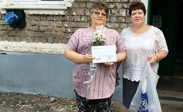 Долгожительнице из Молодогвардейска передали поздравления в честь векового юбилея