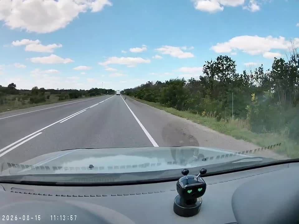 Автобус Стаханов — Москва едва не устроил лобовое ДТП на трассе Брянка — Алчевск