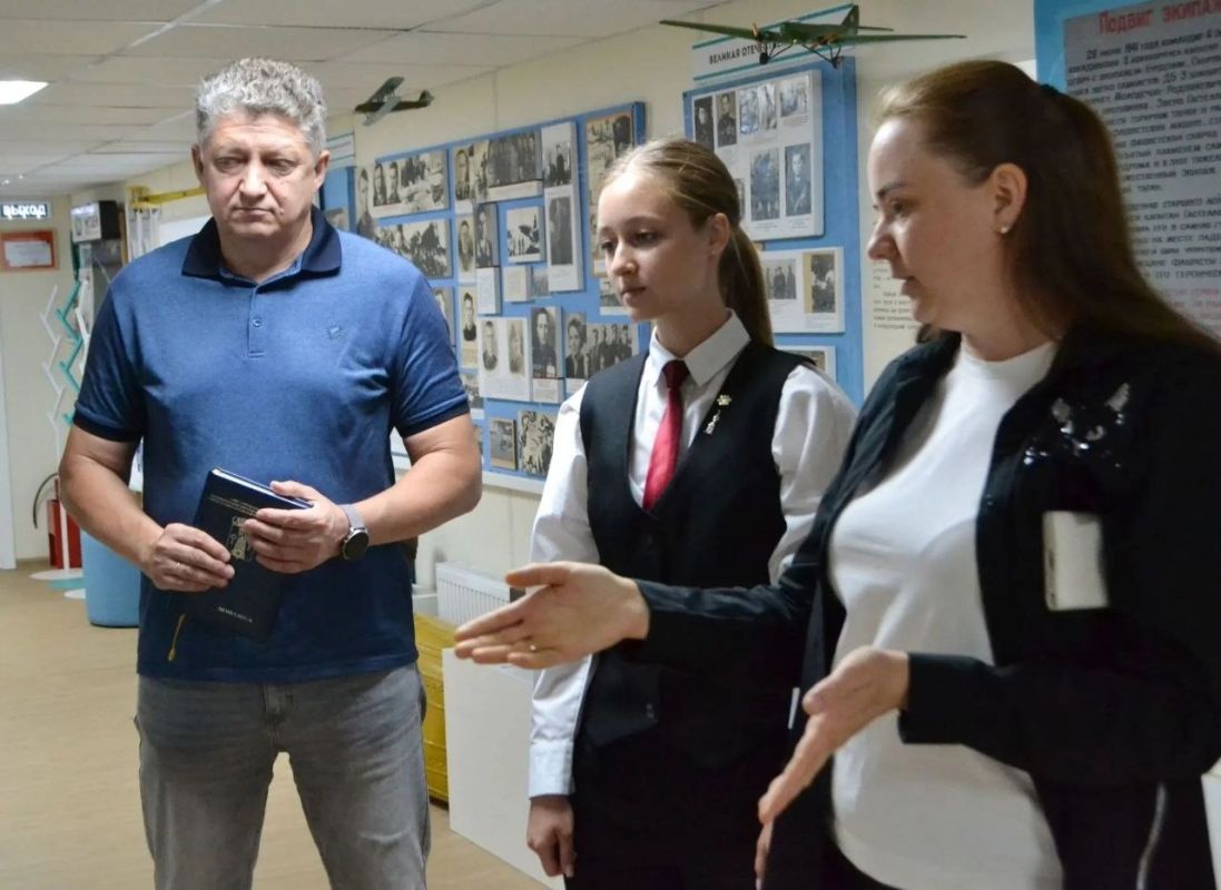 Сергей Цемкало: Связь поколений: память о героях луганского неба жива! Сергей Цемкало: Связь поколений: память о героях луганского неба жива!