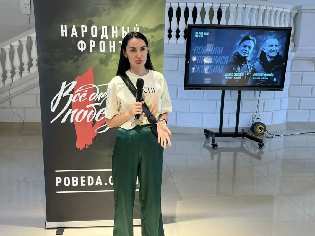 В Луганске прошло памятное мероприятие в честь погибших волонтеров Народного фронта В Луганске прошло памятное мероприятие в честь погибших волонтеров Народного фронта
