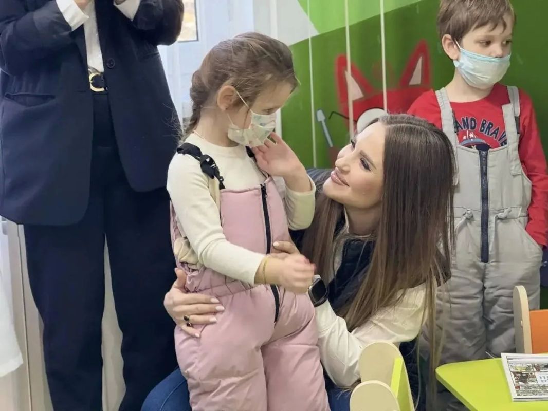 Руководитель регионального отделения Народного фронта в ЛНР Анна Еременко ответила на интересующие вопросы Руководитель регионального отделения Народного фронта в ЛНР Анна Еременко ответила на интересующие вопросы