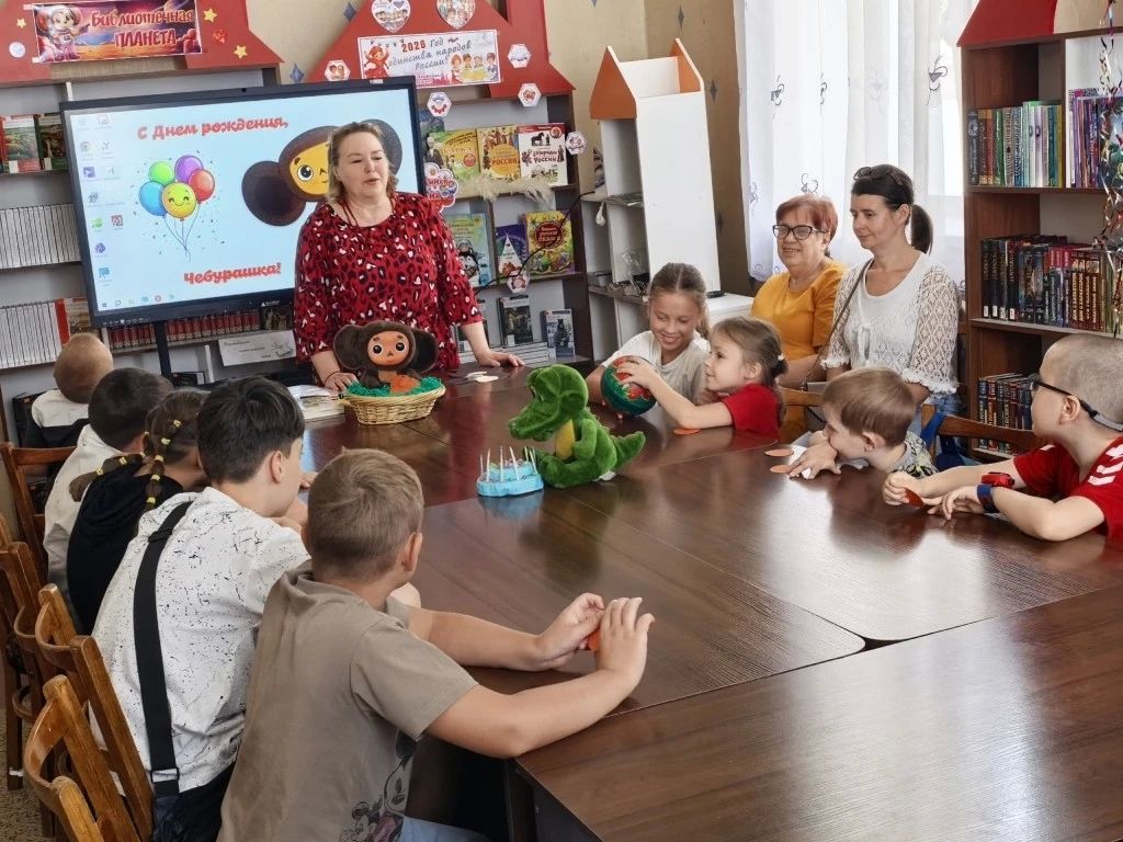 В городской библиотеке для детей прошла встреча с воспитанниками центра реабилитации «Возрождение» В городской библиотеке для детей прошла встреча с воспитанниками центра реабилитации «Возрождение»