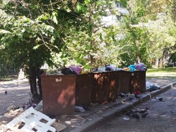 На очередные мусорные завалы жалуются луганчане