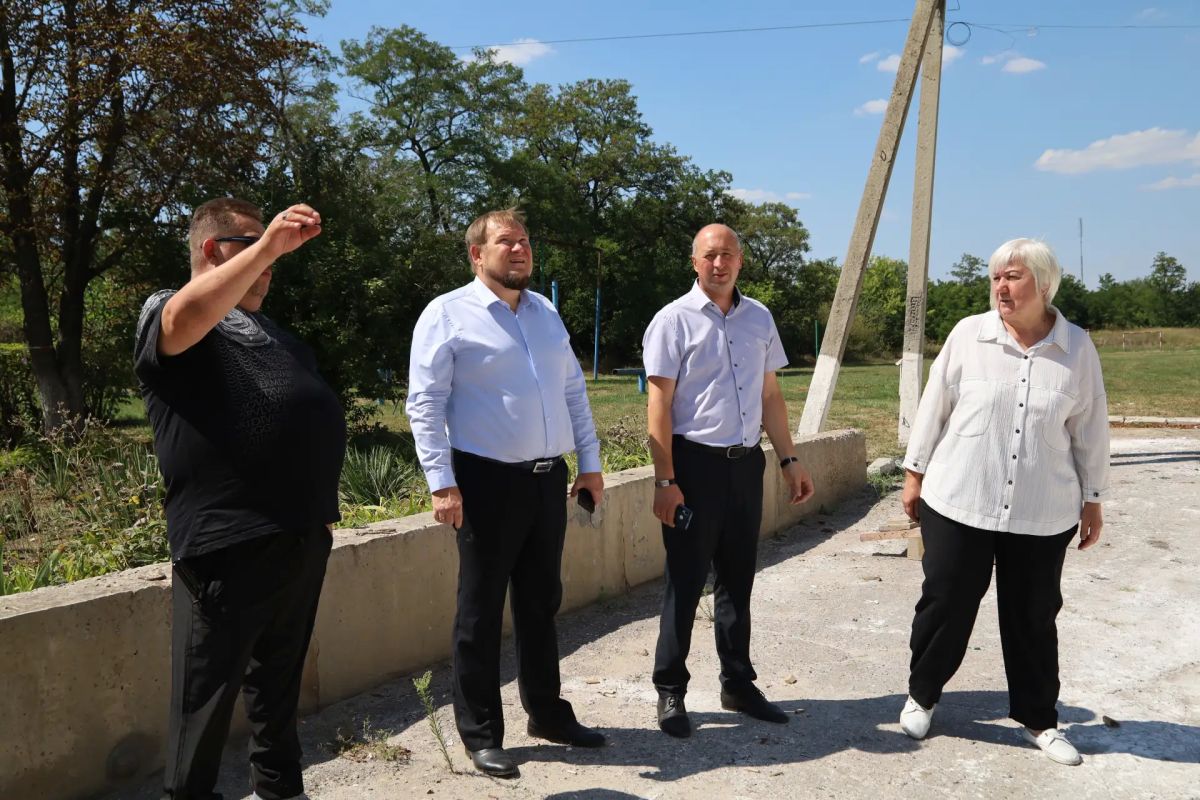 В Зимогорье по Народной программе завершается ремонт школы имени Героя Советского Союза И.С. Малько В Зимогорье по Народной программе завершается ремонт школы имени Героя Советского Союза И.С. Малько