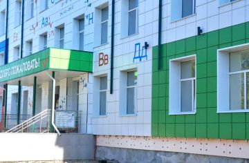 В Красном Луче продолжается ремонт седьмой школы
