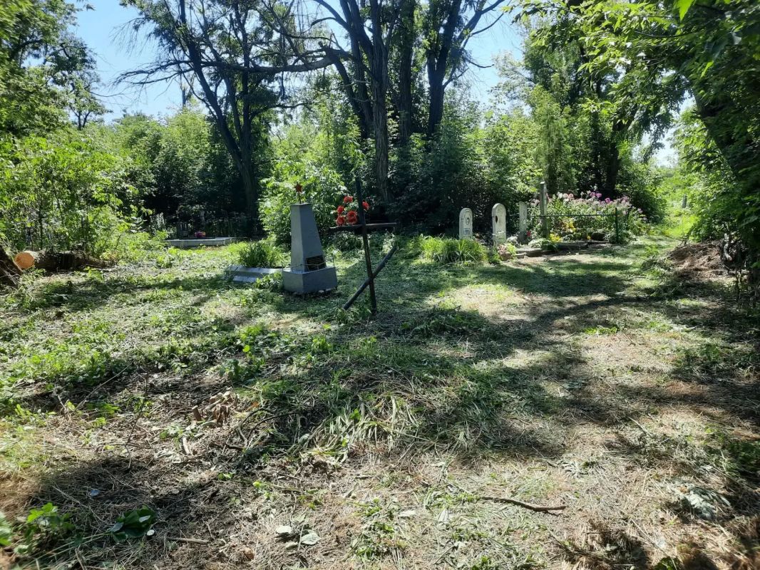 Благоустройство воинских захоронений в пгт Новодарьевка
