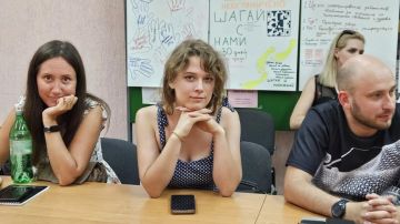 На Алчевском металлургическом комбинате составили план мероприятий для заводской молодежи