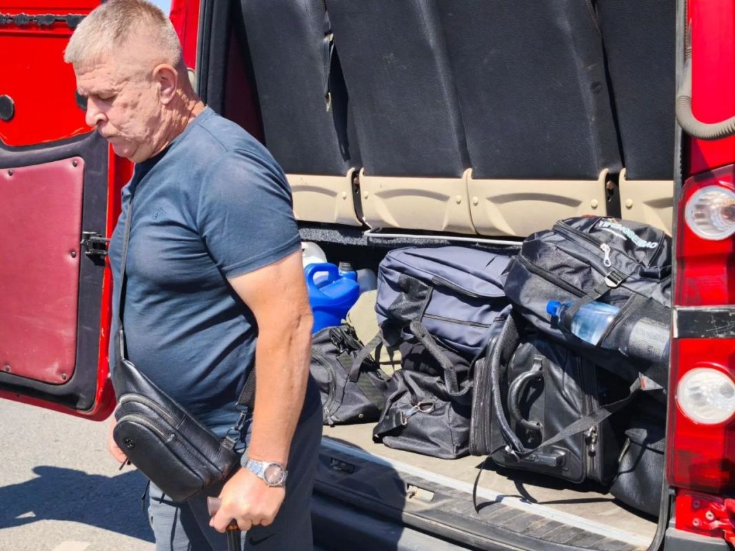 10 ветеранов из ЛНР отправились на реабилитацию в Республику Алтай 10 ветеранов из ЛНР отправились на реабилитацию в Республику Алтай