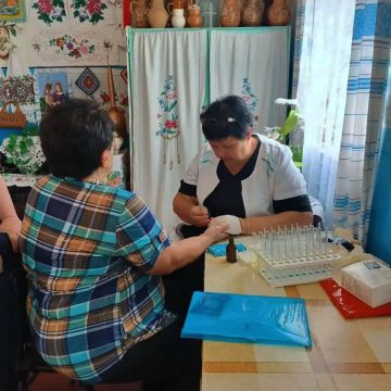 Здоровье для каждого: специалисты Свердловской ЦГМБ осмотрели жителей с.Иващенко