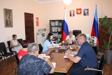 Глава Белокуракинского муниципального округа провела рабочее совещание с подведомственными учреждениями