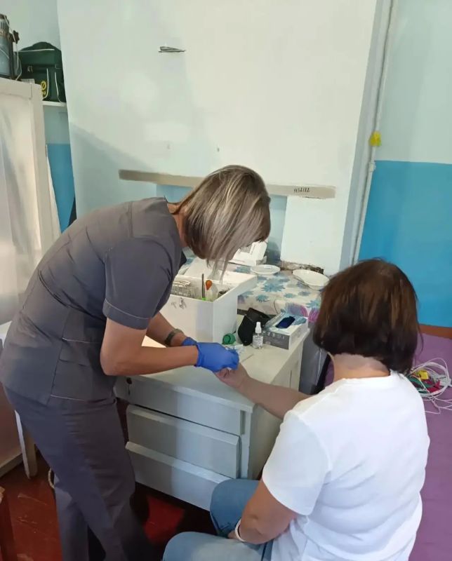 Медицинская помощь — рядом с домом: медики Свердловской ЦГМБ осмотрели жителей поселка Должанский Медицинская помощь — рядом с домом: медики Свердловской ЦГМБ осмотрели жителей поселка Должанский