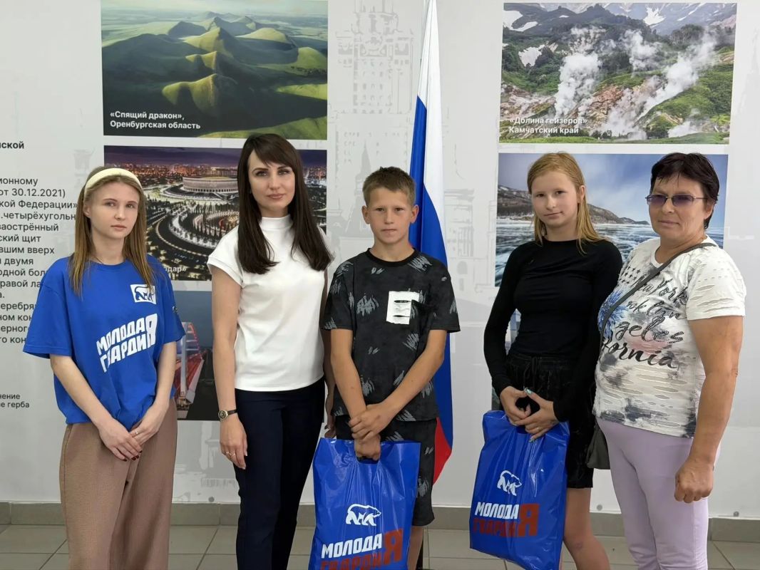 Яна Сылкина: Рабочую неделю начинаем в поселке Боровское Яна Сылкина: Рабочую неделю начинаем в поселке Боровское