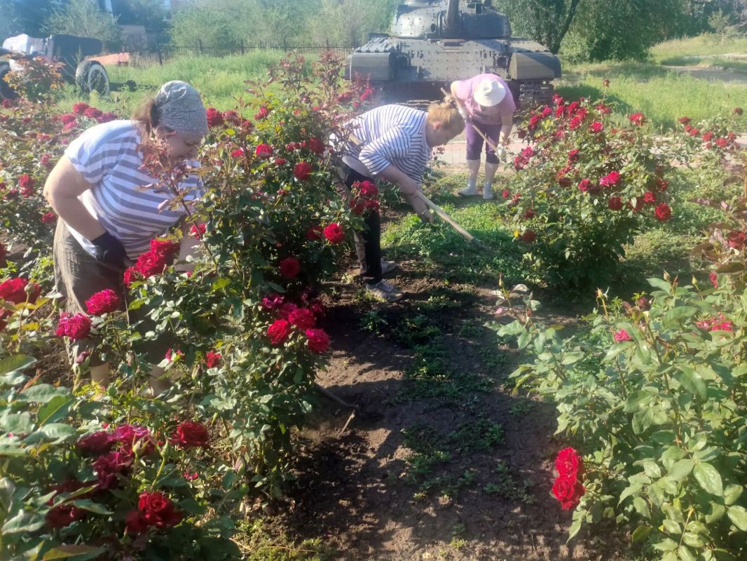 Благоустройство общественных пространств остается одной из ключевых задач в нашем муниципалитете, и в этом процессе активно участвуют как коммунальные службы, так и горожане Благоустройство общественных пространств остается одной из ключевых задач в нашем муниципалитете, и в этом процессе активно участвуют как коммунальные службы, так и горожане