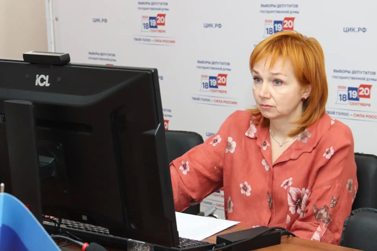 В Луганске состоялась жеребьевка по распределению бесплатного эфирного времени и печатной площади между политическими партиями и кандидатами в депутаты Госдумы В Луганске состоялась жеребьевка по распределению бесплатного эфирного времени и печатной площади между политическими партиями и кандидатами в депутаты Госдумы