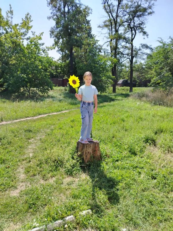 В Зоринской городской библиотеке прошло занятие «Подсолнухи» В Зоринской городской библиотеке прошло занятие «Подсолнухи»