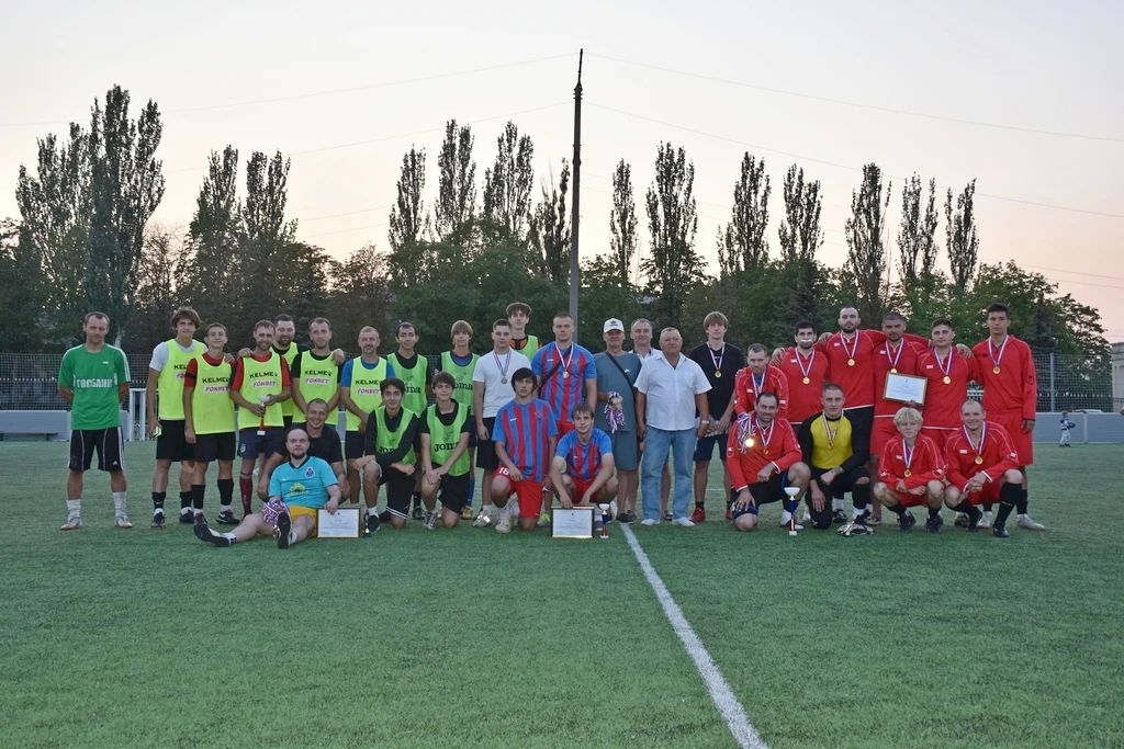 Команда Стаханова одержала победу в Первенстве по футболу! Команда Стаханова одержала победу в Первенстве по футболу!