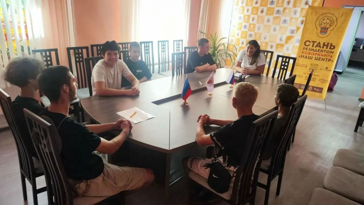 В молодёжном центре прошла лекция "Вредные привычки и терроризм" В молодёжном центре прошла лекция "Вредные привычки и терроризм"