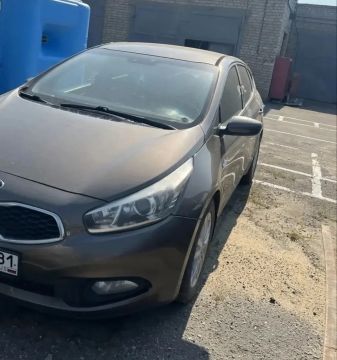 У жителя Краснодона ЛНР конфисковали авто