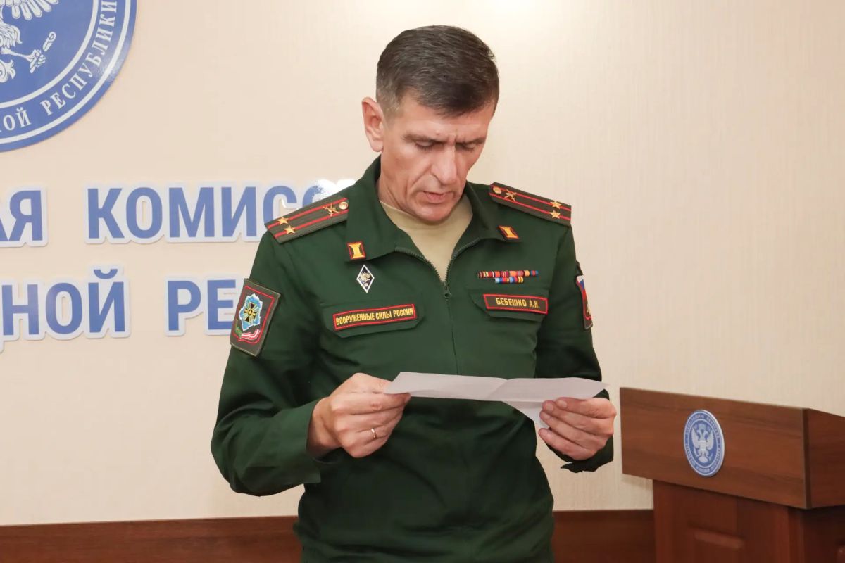 В Луганске состоялась жеребьевка по распределению бесплатного эфирного времени и печатной площади между политическими партиями и кандидатами в депутаты Госдумы В Луганске состоялась жеребьевка по распределению бесплатного эфирного времени и печатной площади между политическими партиями и кандидатами в депутаты Госдумы