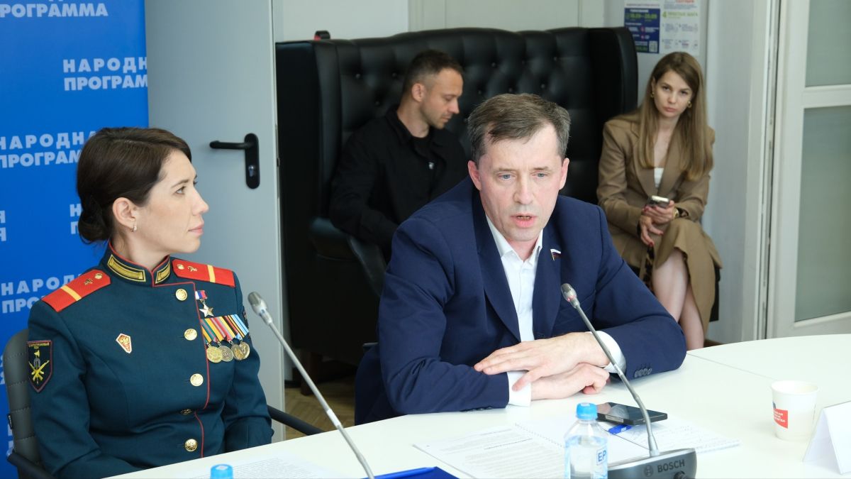 Эксперты поддерживают положения новой Народной программы Единой России о благополучии человека Эксперты поддерживают положения новой Народной программы Единой России о благополучии человека