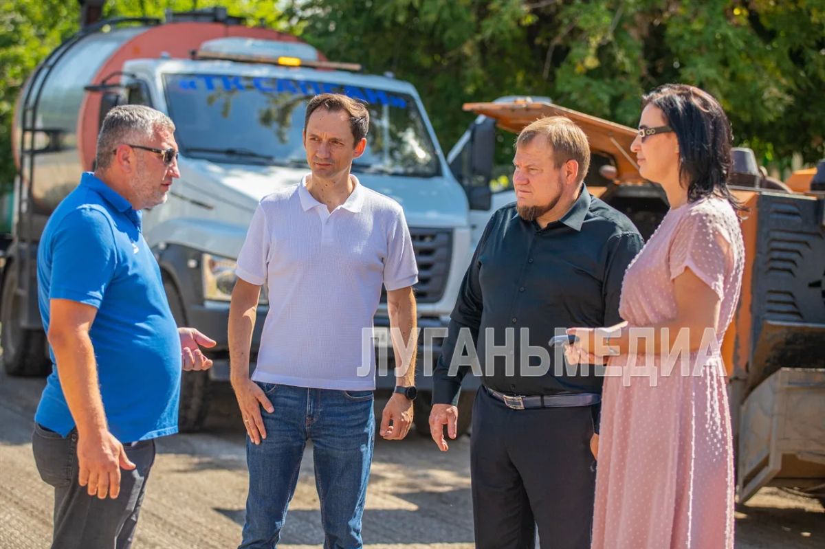 В Луганске завершается ремонт дороги по улице Красноармейской В Луганске завершается ремонт дороги по улице Красноармейской