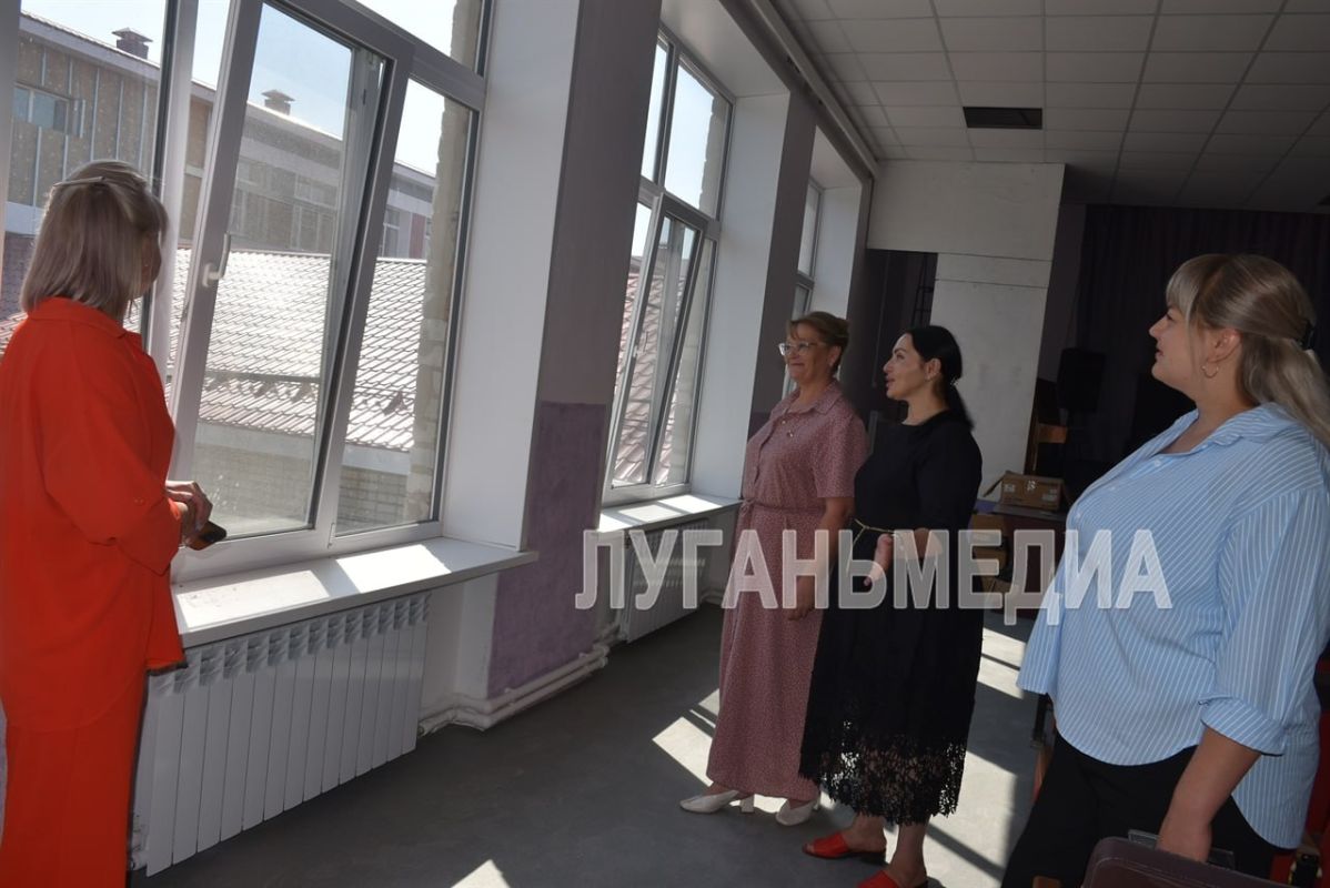 В Новопсковской средней школе накануне начала нового учебного года прошла всероссийская акция «Единой России» «Родительская приемка» В Новопсковской средней школе накануне начала нового учебного года прошла всероссийская акция «Единой России» «Родительская приемка»