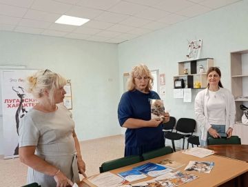 ДРУЖБА БЕЗ ГРАНИЦ. В ГБОУ ЛНР «Беловодская средняя школа № 1» состоялась встреча с Савельевой Юлией Геннадьевной — членом правления Союза женщин России Новосибирской области, председателем комиссии по вопросам СВО...