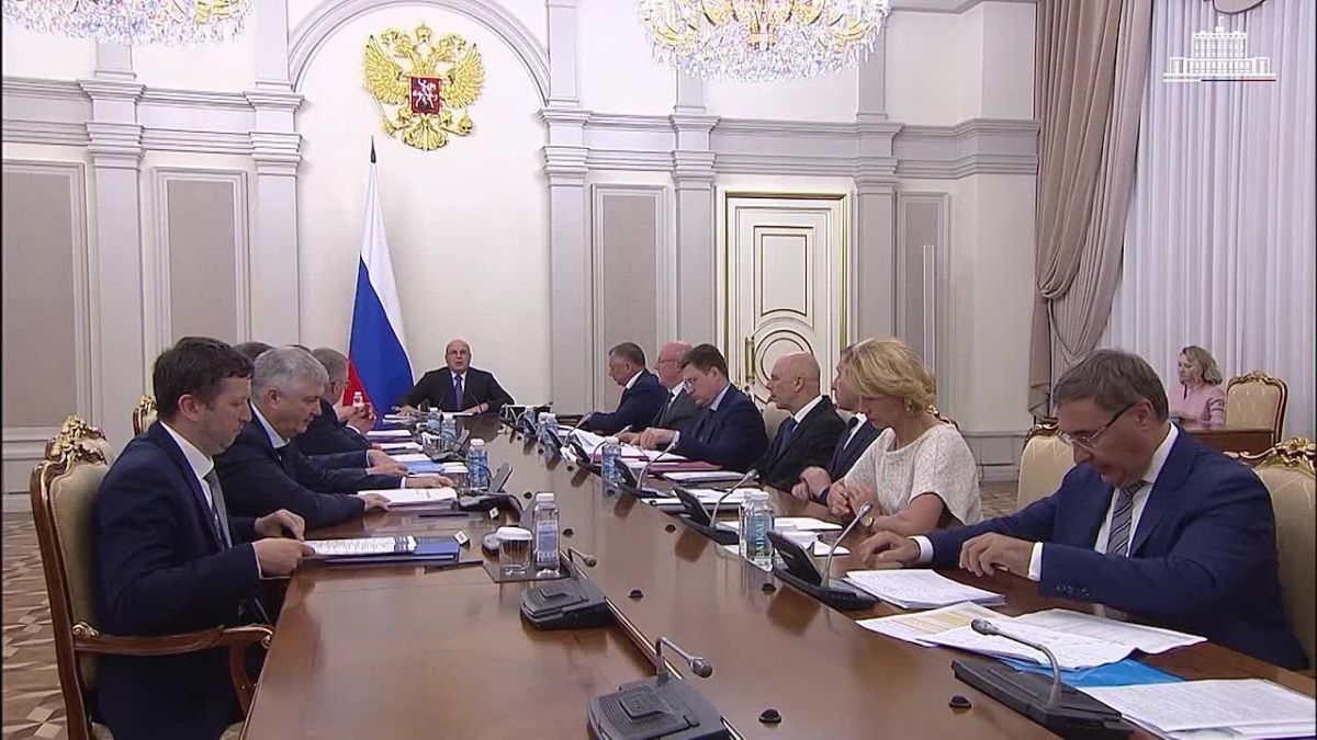 Регионы России смогут заключать долгосрочные контракты на поставку общественного транспорта