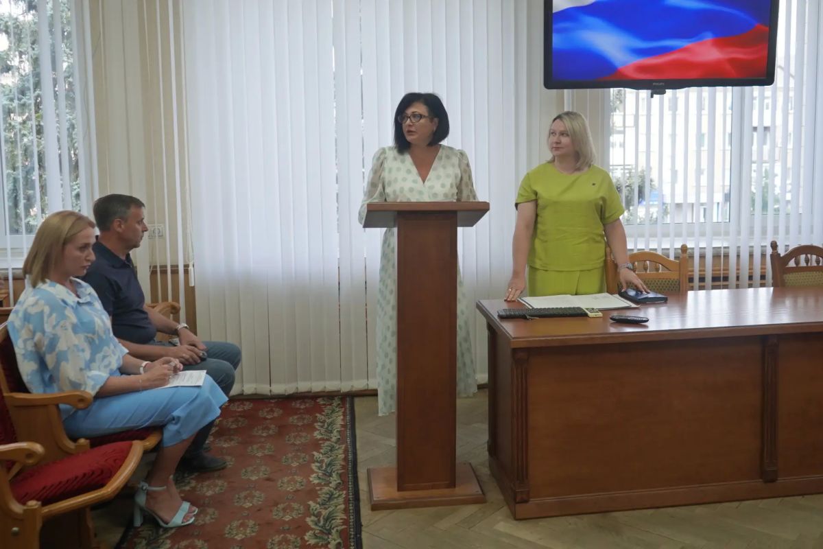 Игорь Ковальчук: Принял участие в VII Конференции Свердловского местного отделения «Единой России» вместе с делегатами первичных отделений и представителями Луганского регионального отделения партии — Денисом Мирошниченко... Игорь Ковальчук: Принял участие в VII Конференции Свердловского местного отделения «Единой России» вместе с делегатами первичных отделений и представителями Луганского регионального отделения партии — Денисом Мирошниченко...