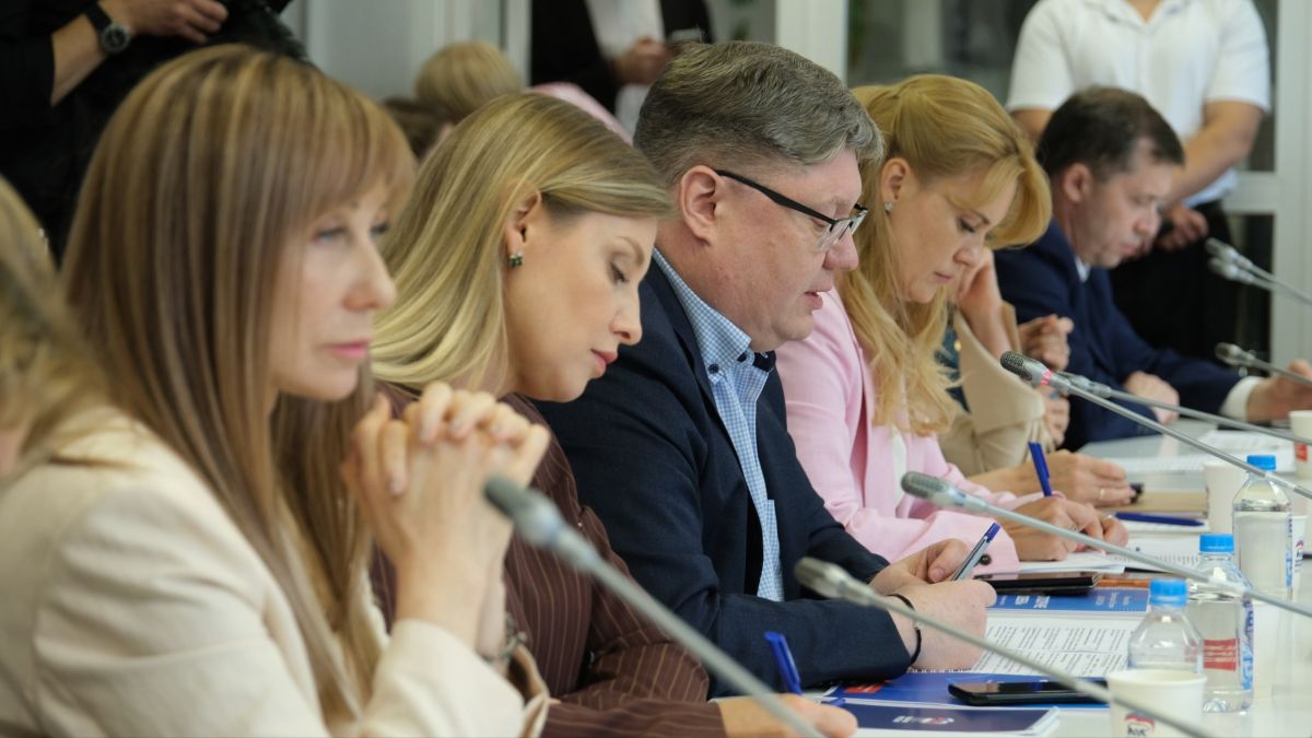 Эксперты поддерживают положения новой Народной программы Единой России о благополучии человека Эксперты поддерживают положения новой Народной программы Единой России о благополучии человека