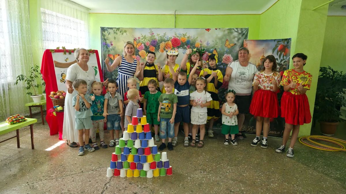 ЯБЛОЧНЫЙ СПАС И ЛЕТНИЕ ПРИКЛЮЧЕНИЯ: КАК ПРОШЛИ ПРАЗДНИКИ В ДК ГОРОДА ЯБЛОЧНЫЙ СПАС И ЛЕТНИЕ ПРИКЛЮЧЕНИЯ: КАК ПРОШЛИ ПРАЗДНИКИ В ДК ГОРОДА