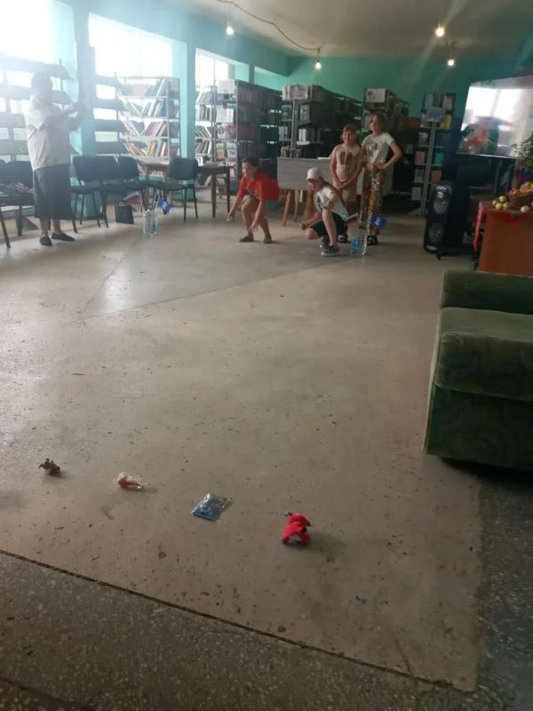 19 августа прошёл народный праздник - Яблочный Спас, символизирующий проводы лета, сбор урожая и начало осенней поры 19 августа прошёл народный праздник - Яблочный Спас, символизирующий проводы лета, сбор урожая и начало осенней поры