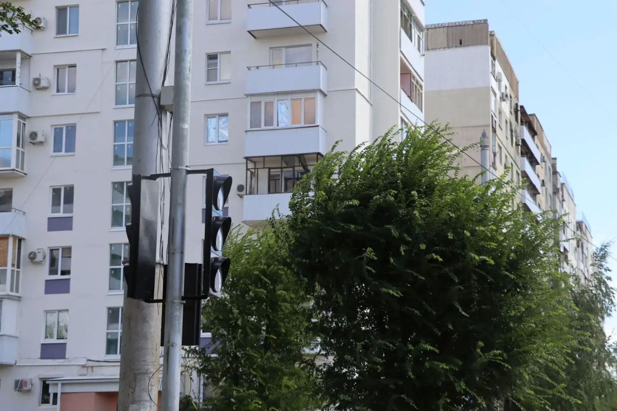 В Северодонецке по Народной программе ведутся работы по установке светофорных групп В Северодонецке по Народной программе ведутся работы по установке светофорных групп