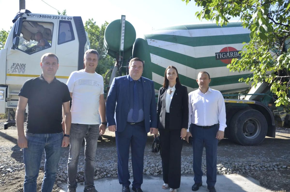 Алёна Лумеровская: Партнёрство, поддержка и добрые дела: представители региона – шефа Ульяновской области побывали в Лутугинском округе Алёна Лумеровская: Партнёрство, поддержка и добрые дела: представители региона – шефа Ульяновской области побывали в Лутугинском округе