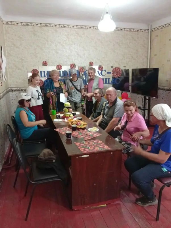 В рамках партийного проекта "Культура малой Родины" в МБУ "ЦКИД города Брянки" филиалах «Замковский клуб» и «Клуб пгт Южная Ломоватка» прошли традиционные посиделки «Пришёл Спас-яблочко припас» и игровая программа «Этот... В рамках партийного проекта "Культура малой Родины" в МБУ "ЦКИД города Брянки" филиалах «Замковский клуб» и «Клуб пгт Южная Ломоватка» прошли традиционные посиделки «Пришёл Спас-яблочко припас» и игровая программа «Этот...
