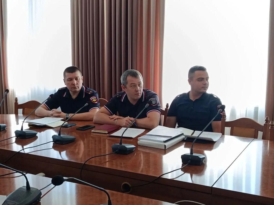 В Администрации города прошло заседание комиссии по безопасности дорожного движения В Администрации города прошло заседание комиссии по безопасности дорожного движения