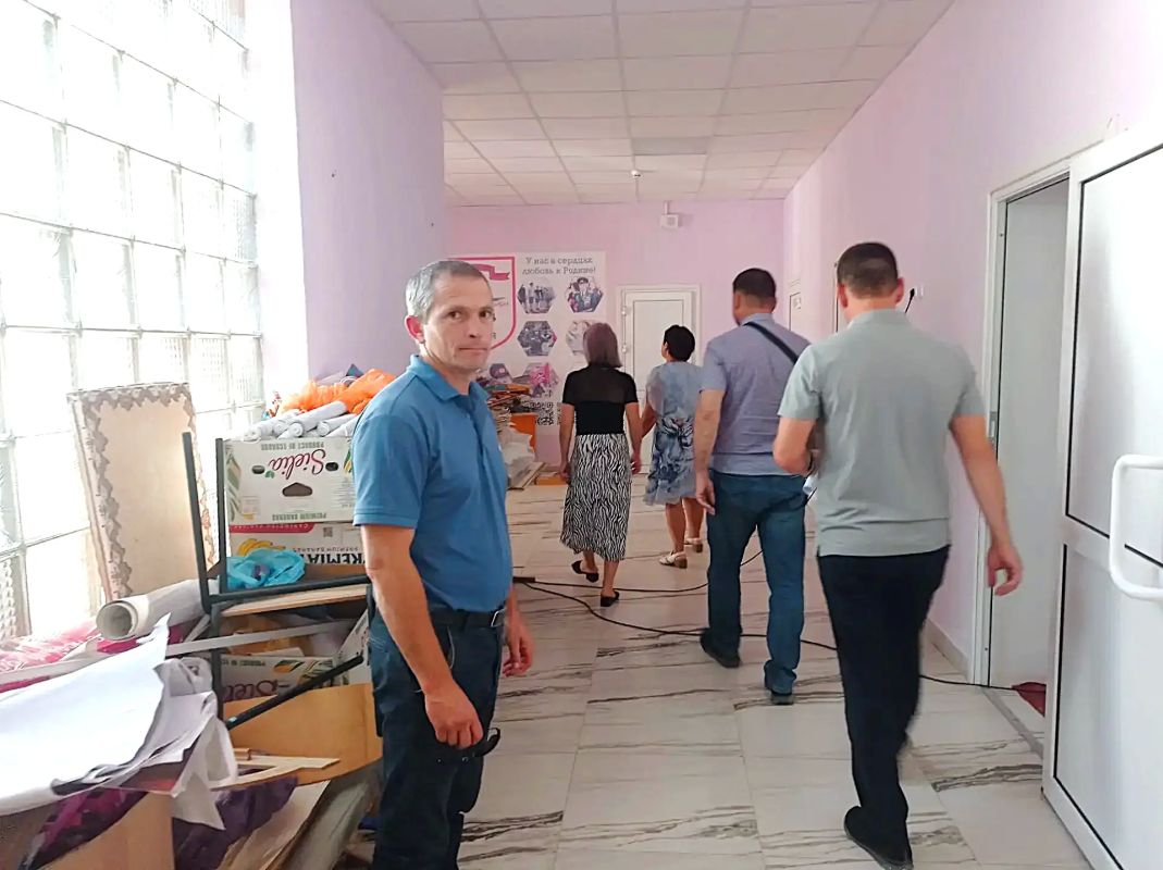 Контроль за качеством ремонта в школах и детских садах Беловодского округа усилили в рамках партийного проекта «Новая школа» Контроль за качеством ремонта в школах и детских садах Беловодского округа усилили в рамках партийного проекта «Новая школа»