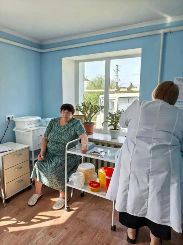 Здоровье для каждого: медики Новопсковской ЦРМБ осмотрели жителей с.Макартетино Здоровье для каждого: медики Новопсковской ЦРМБ осмотрели жителей с.Макартетино