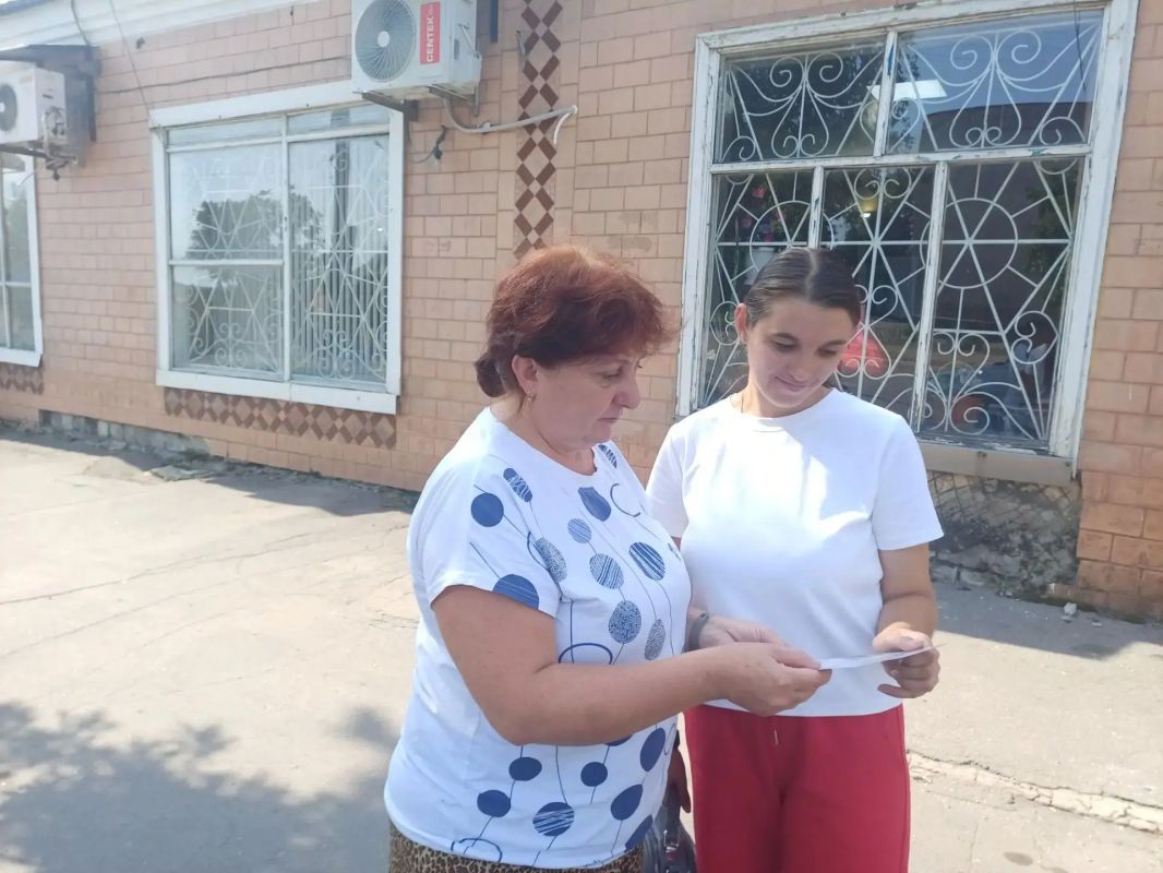 В целях профилактики терроризма и экстремизма на подведомственной территории сотрудники отдела жизнеобеспечения г. Вахрушево, г. Миусинск, пгт. Хрустальное управления развитием территорий Администрации провели... В целях профилактики терроризма и экстремизма на подведомственной территории сотрудники отдела жизнеобеспечения г. Вахрушево, г. Миусинск, пгт. Хрустальное управления развитием территорий Администрации провели...