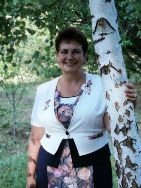 Делом едины. Чащина Светлана Николаевна: о себе, о шахте, о родном крае В рубрике «Делом едины» мы рассказываем о людях, для которых родной край - не просто точка на карте, а смысл, опора и судьба Делом едины. Чащина Светлана Николаевна: о себе, о шахте, о родном крае В рубрике «Делом едины» мы рассказываем о людях, для которых родной край - не просто точка на карте, а смысл, опора и судьба